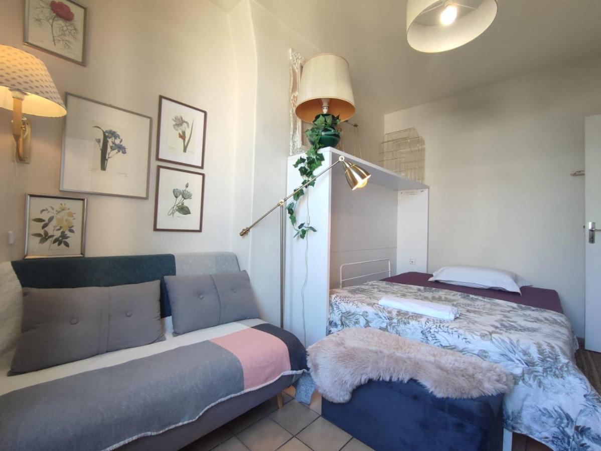Paris Authentic House Small, Bright And Calm Studio Room photo
