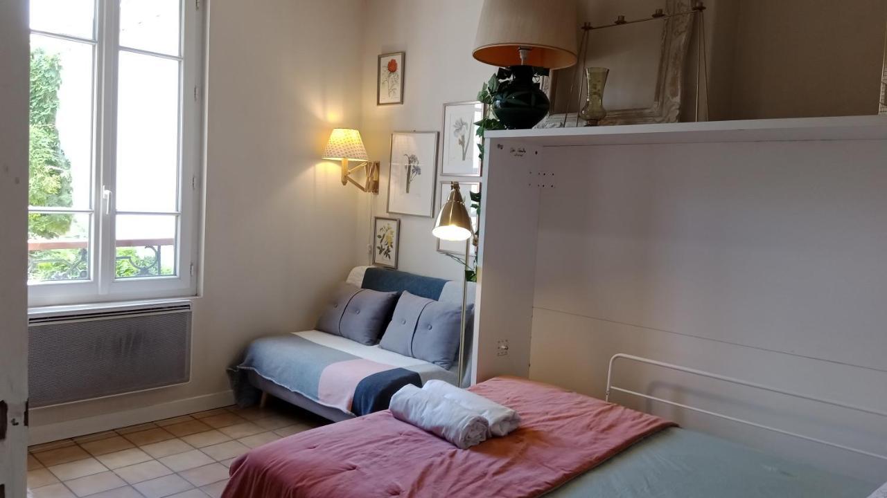 Paris Authentic House Small, Bright And Calm Studio Exterior photo